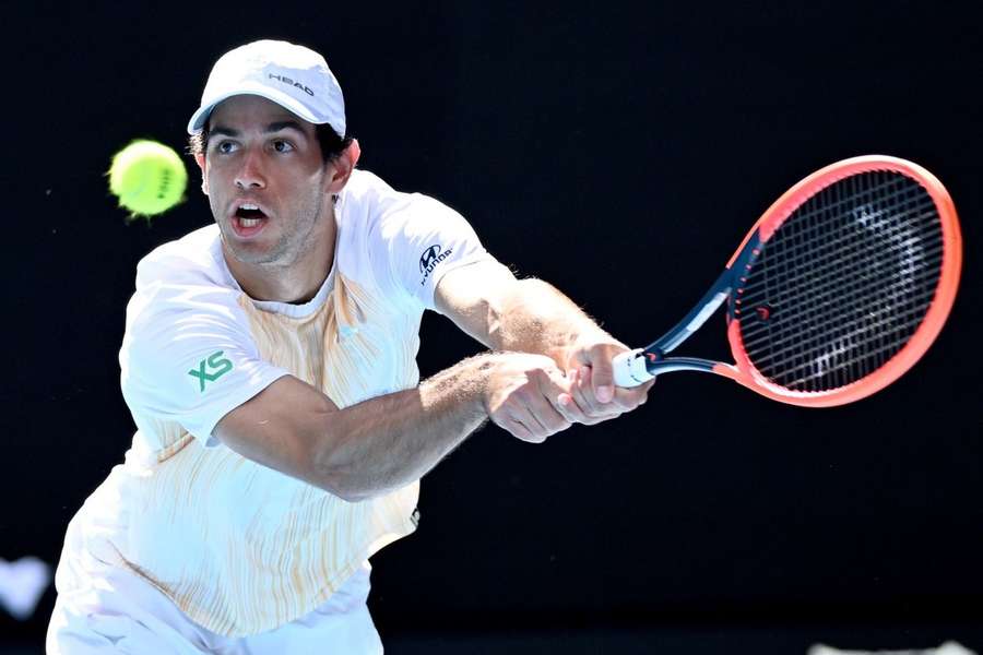 Nuno Borges venceu Aleksandar Vukic por 7-6 (7-4) e 6-1