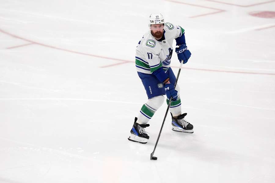 Filip Hronek asistoval u vysoké výhry Vancouveru.