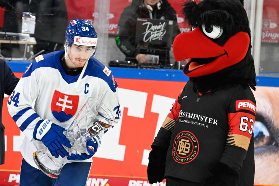 Cehlárik bol pred rokom kapitánom Slovenska na víťaznom Nemeckom pohári.