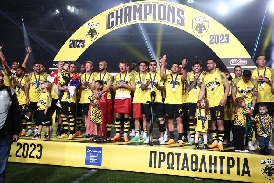 Idealny finisz sezonu: Damian Szymański z golem i mistrzostwem Grecji!