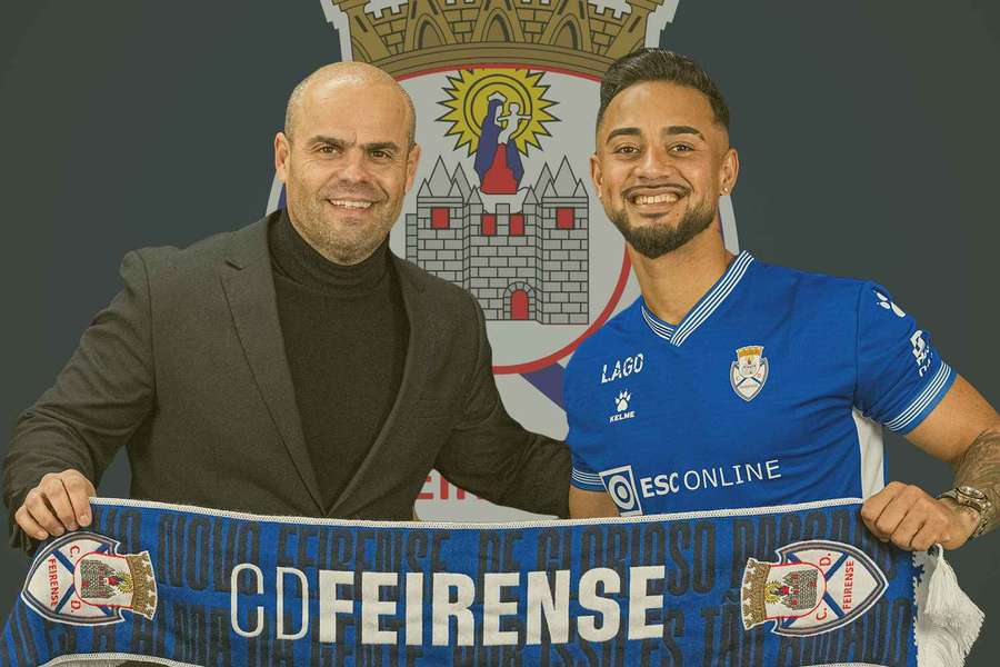 Zé Ricardo com a camisola do Feirense