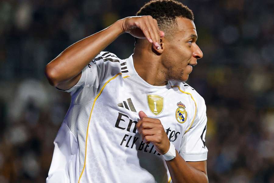 Kylian Mbappé celebra uno de sus goles con el Madrid ante el Kairat Almaty