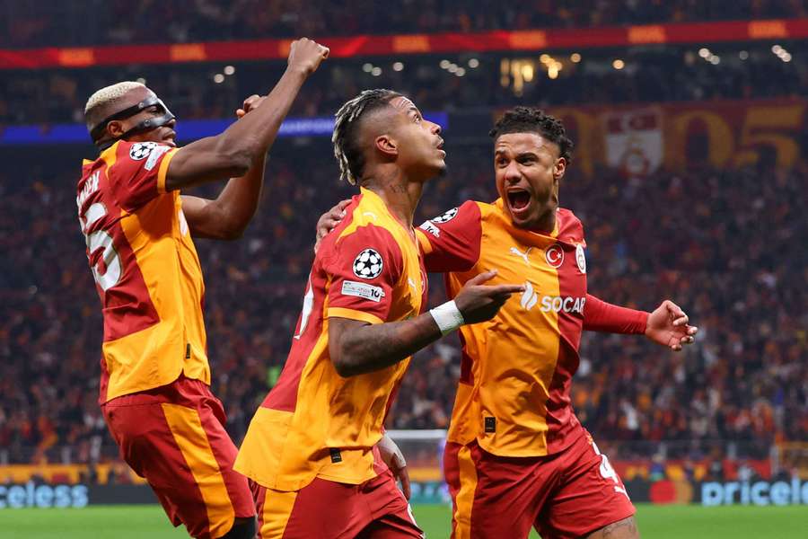 Galatasaray slaví výhru nad Liverpoolem.
