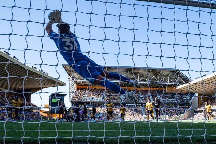 Kinský vytiahol exkluzívny zákrok v nadstavení.