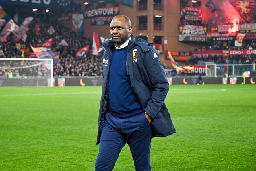 Patrick Vieira prima di Genoa-Napoli