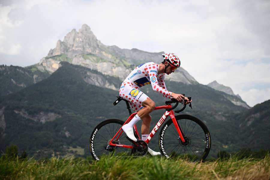 Giulio Ciccone v oblečení pro nejlepšího vrchaře Tour.