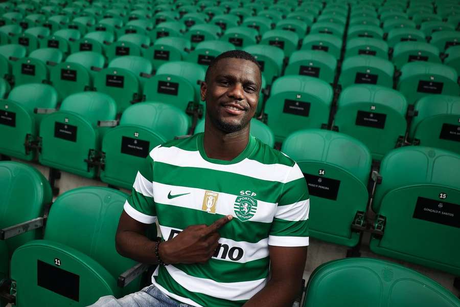 Ousmane Diomande renovou até junho de 2030