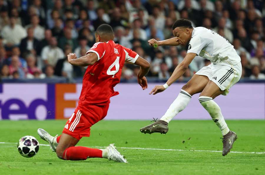 Il tiro di Mbappé Il tiro di Mbappé