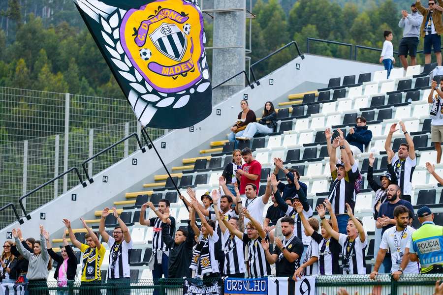Nacional ia jogar às 11:00 de sábado