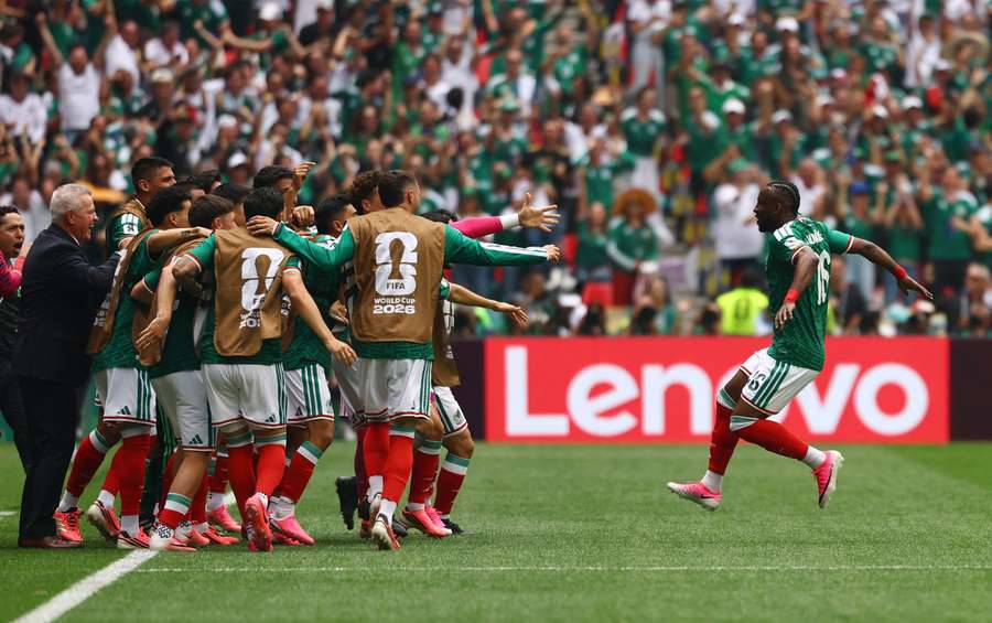 Mexico's Julian Quinones celebrates scoring Mexico's Julian Quinones celebrates scoring