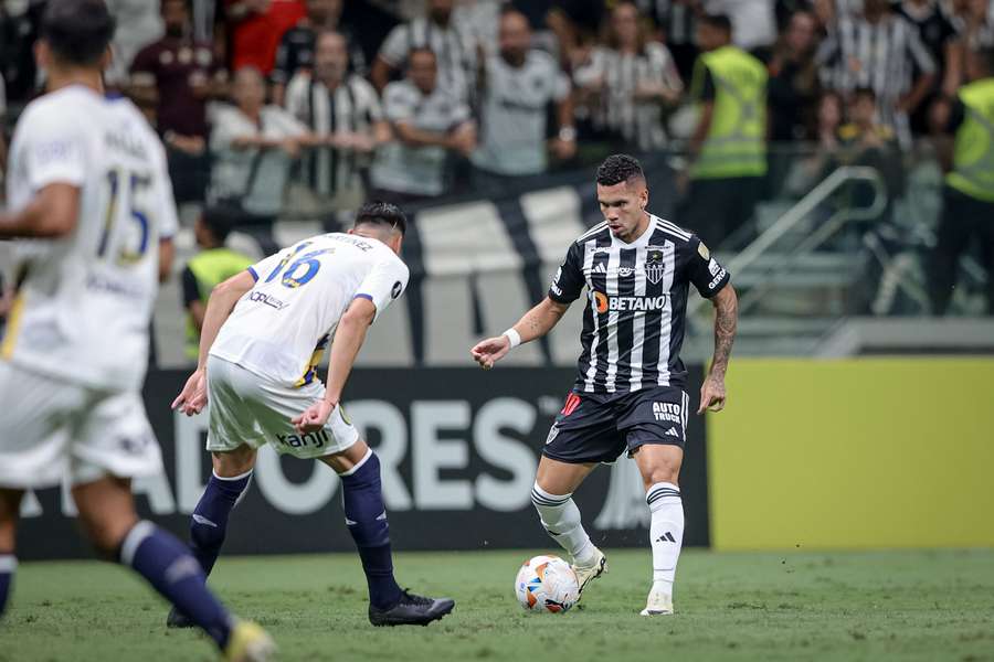 Na Arena MRV, o Galo venceu o Rosario Central por 2 a 1