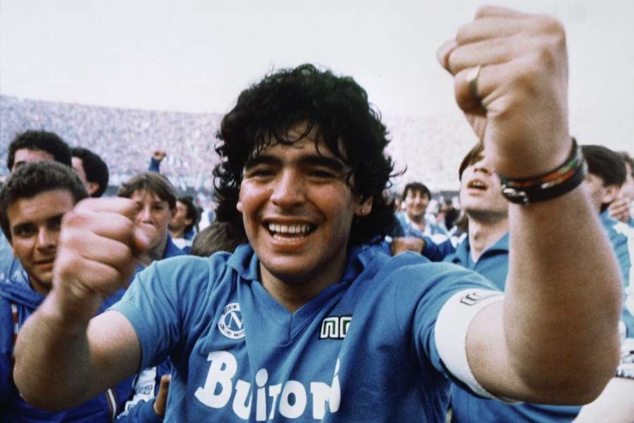 Diego Armando Maradona: depois da Argentina, o seu Nápoles em festa