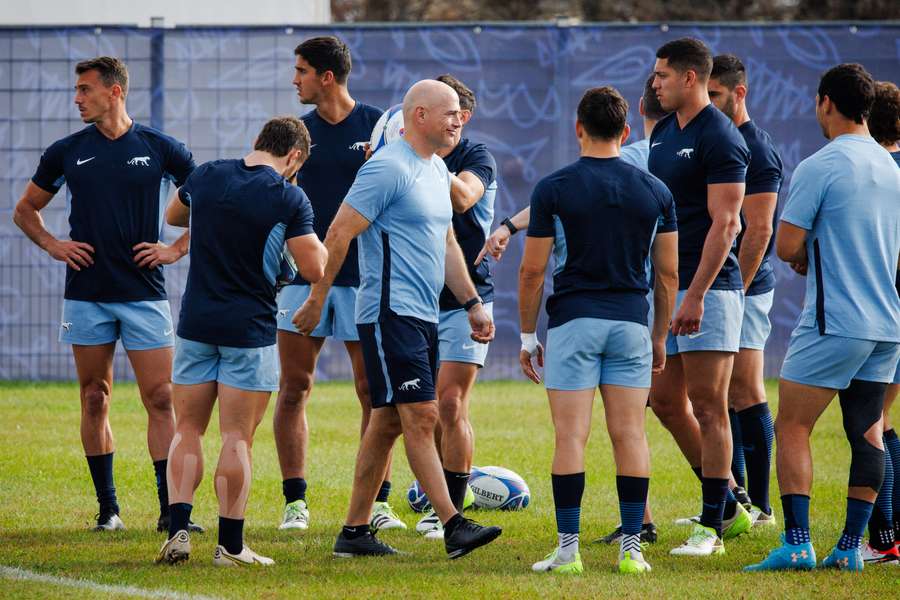 Seleção argentina durante uma sessão de treino em França