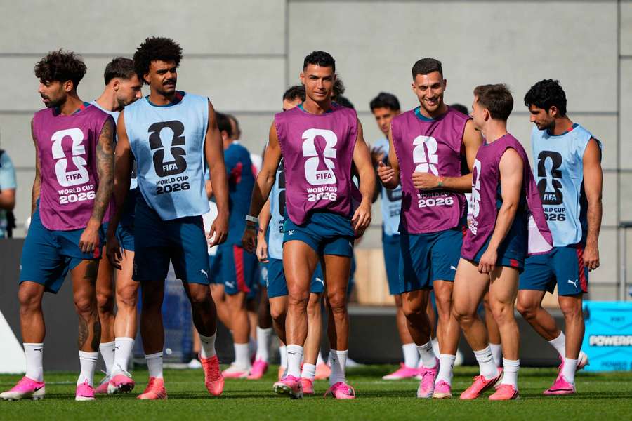 Todos preparados no conjunto português Todos preparados no conjunto português
