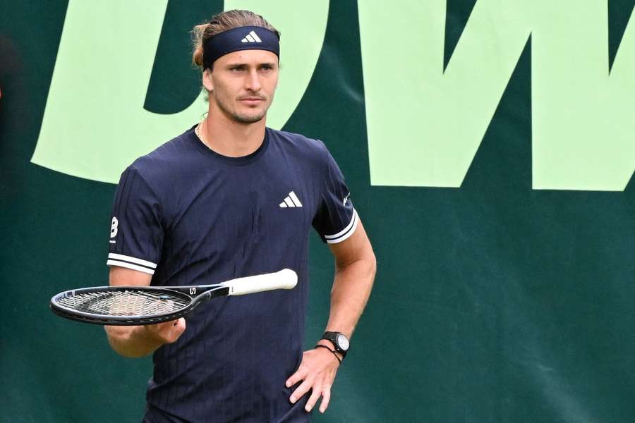 Alexander Zverev ist erfolgreich auf Rasen gestartet Alexander Zverev ist erfolgreich auf Rasen gestartet