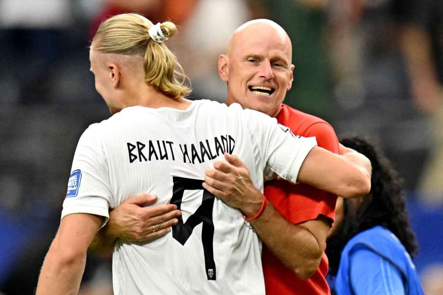 Ståle Solbakken com Erling Haaland