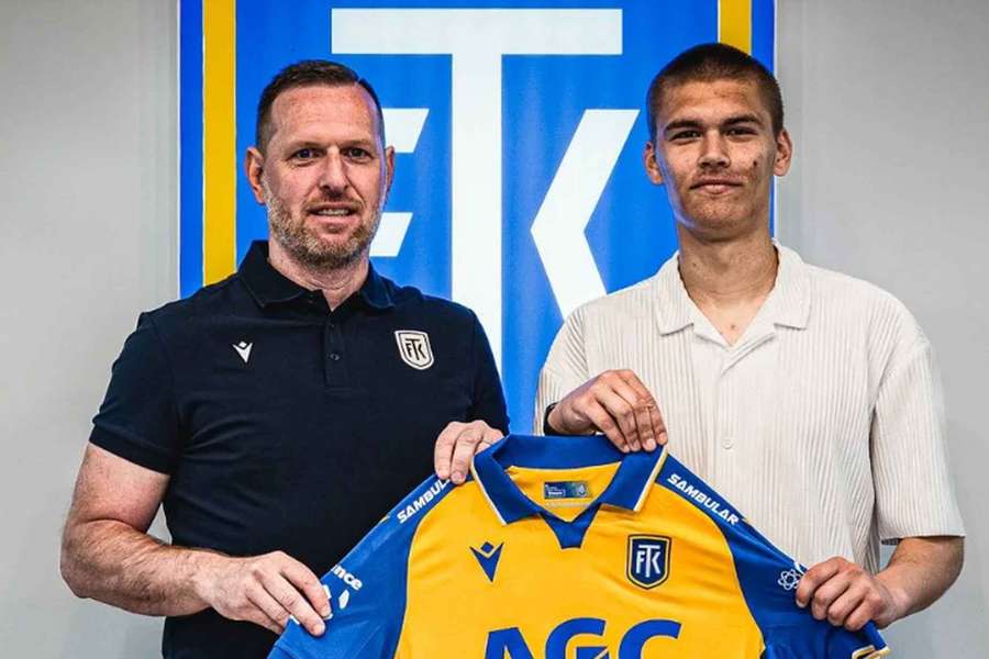 Na Stínadla přichází ofenzivní záložník Artem Garzha. Na Stínadla přichází ofenzivní záložník Artem Garzha.