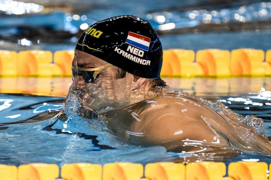 Arno Kamminga bij EK kortebaan als snelste door op 200 meter schoolslag