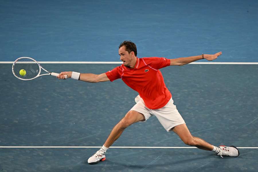 Daniil Medvedev demolishes Marcos Giron to signal Australian Open intent