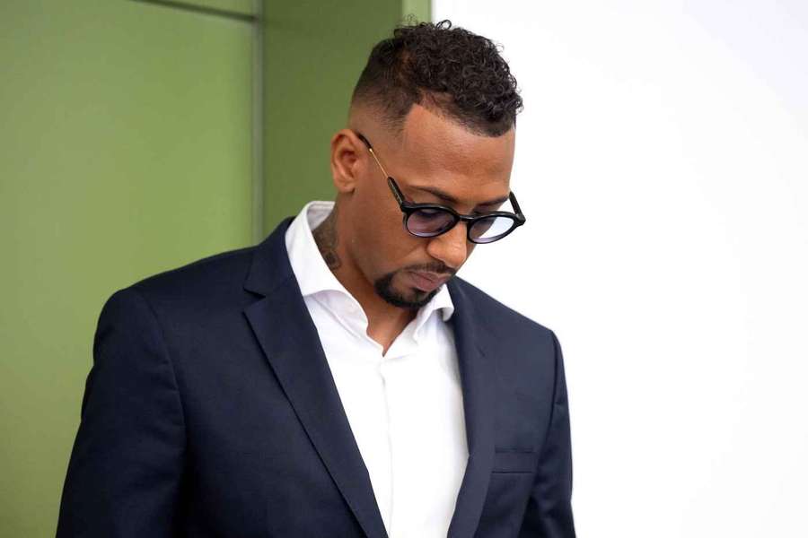 Jerome Boateng em frente ao Tribunal Regional de Munique I