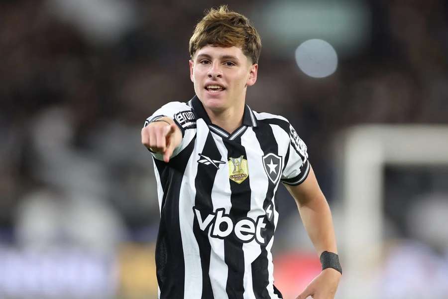 Álvaro Montoro prolonga acordo com Botafogo Álvaro Montoro prolonga acordo com Botafogo