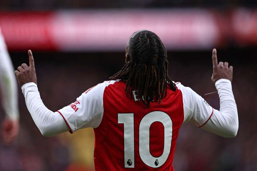 Eberechi Eze con el Arsenal. Eberechi Eze con el Arsenal.