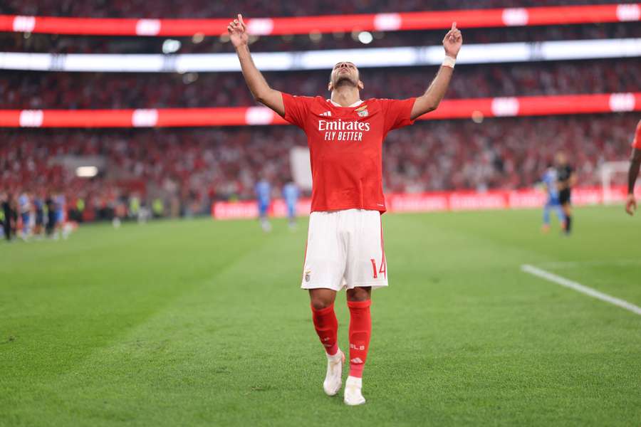Pavlidis em ação pelo Benfica Pavlidis em ação pelo Benfica