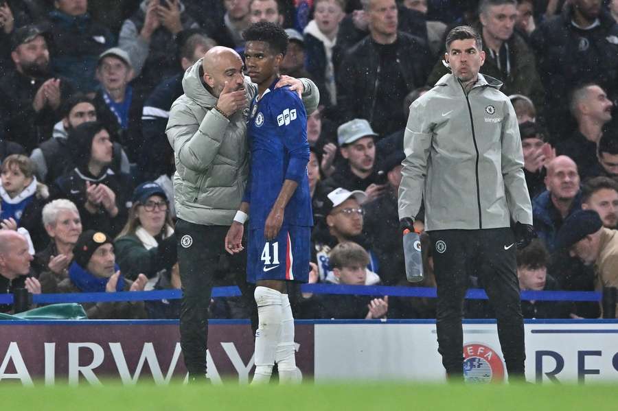 Chelsea boss Enzo Maresca with Estevao