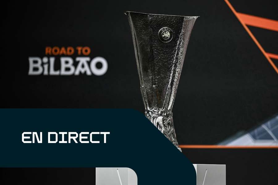 Le trophée de la Ligue Europa.