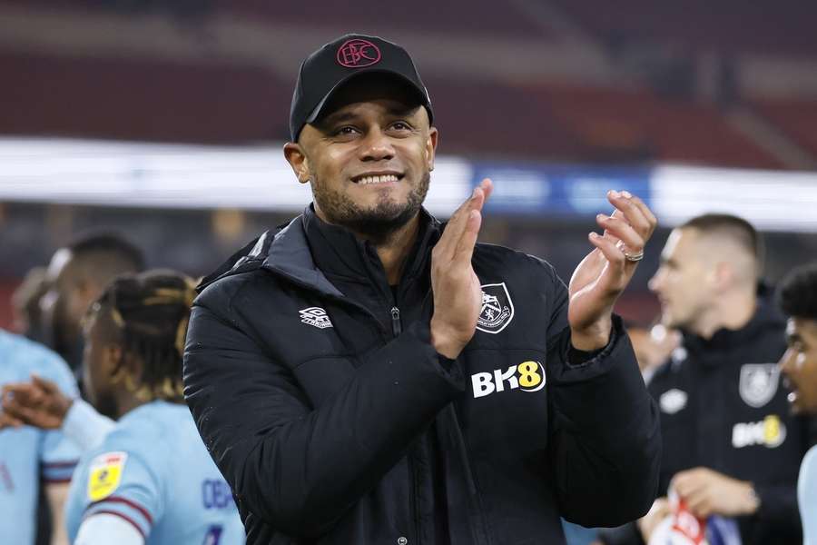 Kompany przedłużył kontrakt z Burnley. W przyszłym sezonie zobaczymy go w Premier League