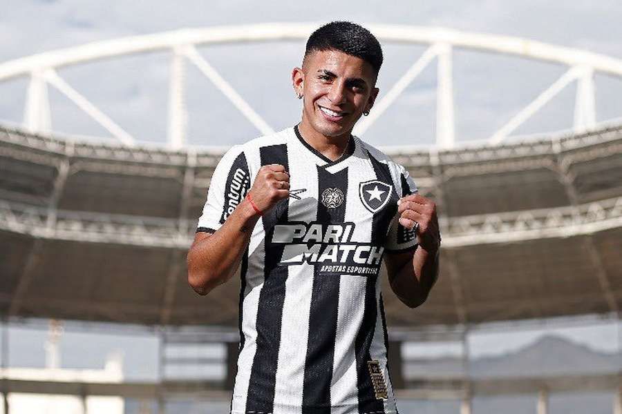 World Cup winner with Argentina, Almada is the most expensive signing in the history of Brazilian football