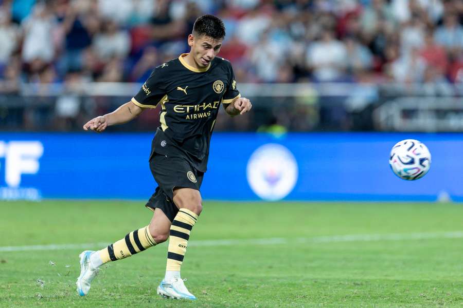 Claudio Echeverri pode reforçar o Benfica por empréstimo Claudio Echeverri pode reforçar o Benfica por empréstimo