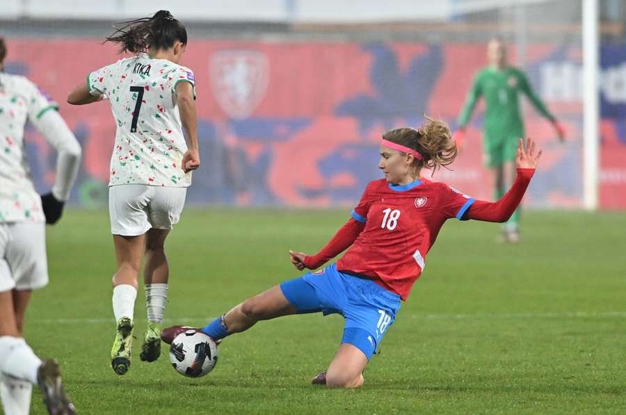 Česko - Portugalsko 0:1. Češky od úvodu prohrávají v boji o postup na Euro vlastní brankou