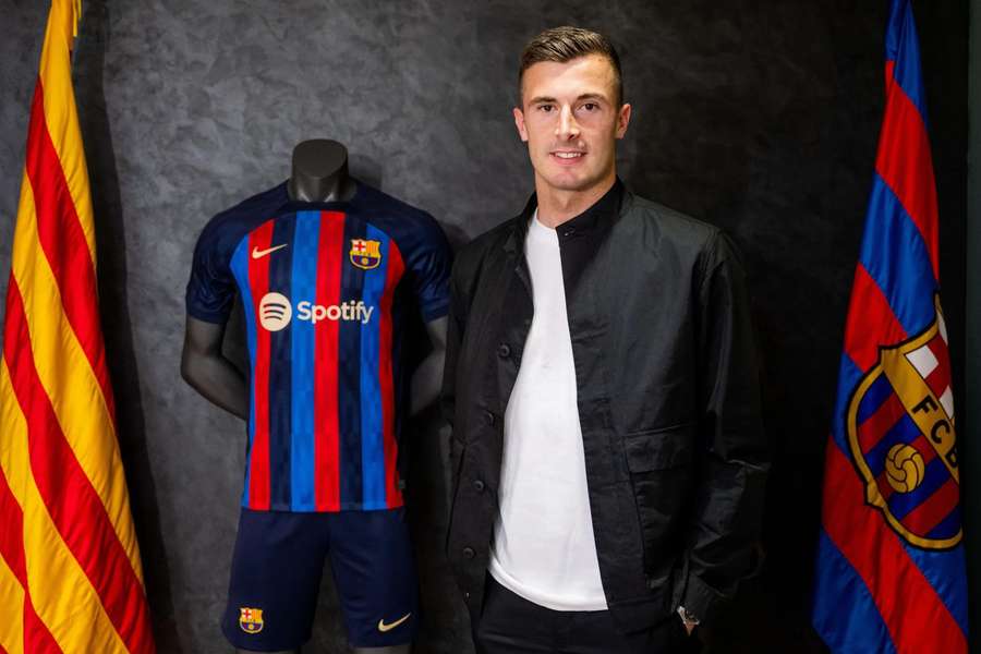 Inaki Pena și-a prelungit contractul cu Barcelona