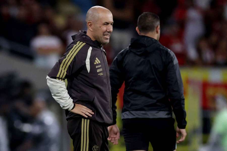 Leonardo Jardim vai defrontar o Cruzeiro, de Artur Jorge Leonardo Jardim vai defrontar o Cruzeiro, de Artur Jorge