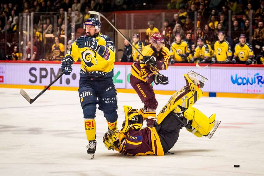 Richard Jarůšek a Michal Beran ve finále Maxa ligy mezi Zlínem a Jihlavou. Richard Jarůšek a Michal Beran ve finále Maxa ligy mezi Zlínem a Jihlavou.