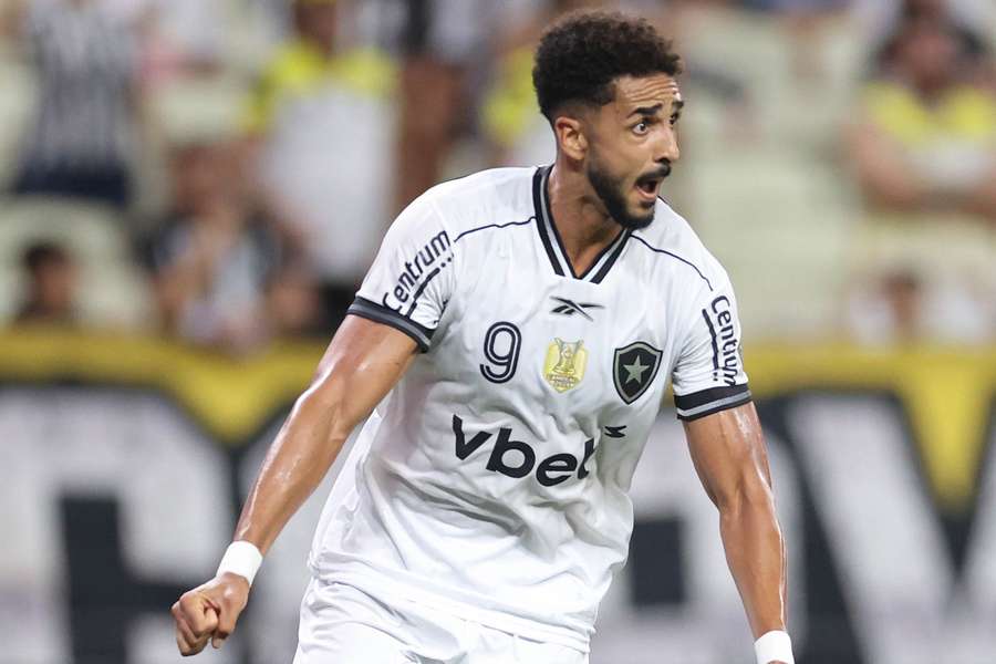 Espanhol Chris Ramos abriu o placar para o Botafogo em Fortaleza