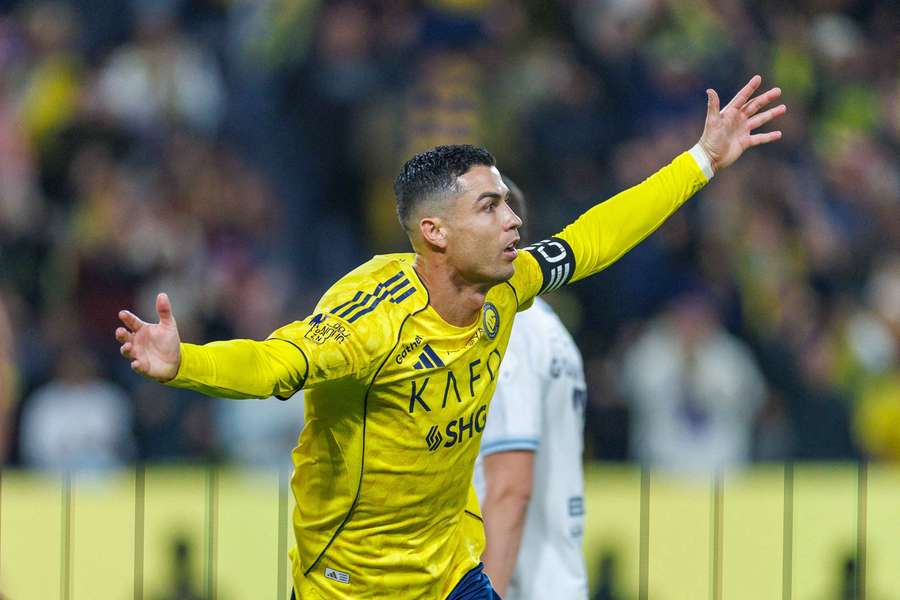 CR7 teve hat-trick impedido no 2° tempo