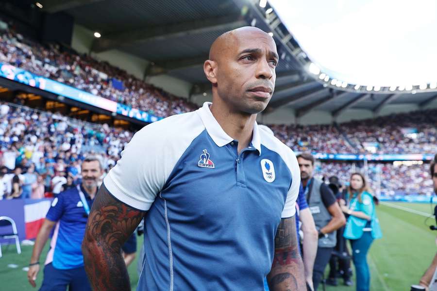 Thierry Henry não sabe se volta ao cargo de técnico após saída da França