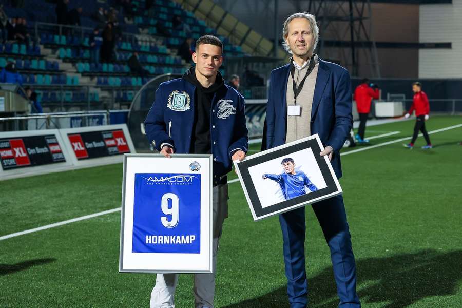 Rob Almering (r) met voormalig FC Den Bosch-spits Jizz Hornkamp