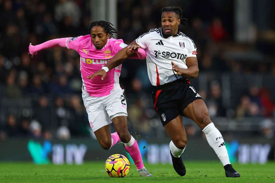 Southampton battled to a goalless draw at Fulham