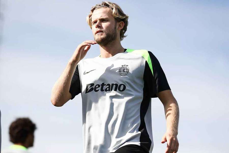 Hjulmand, médio e capitão do Sporting, no treino em Alcochete Hjulmand, médio e capitão do Sporting, no treino em Alcochete