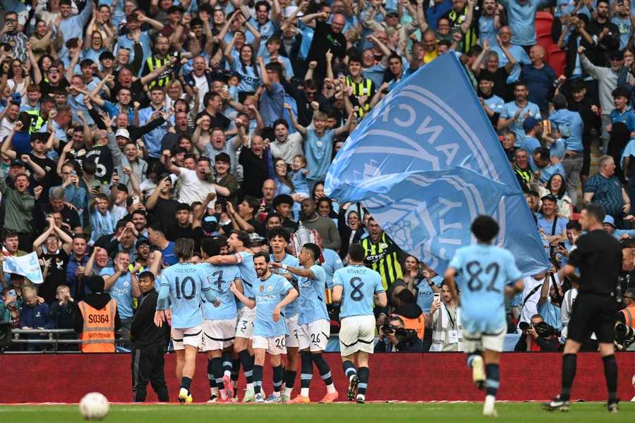 Manchester City spielt sich ins Endspiel.