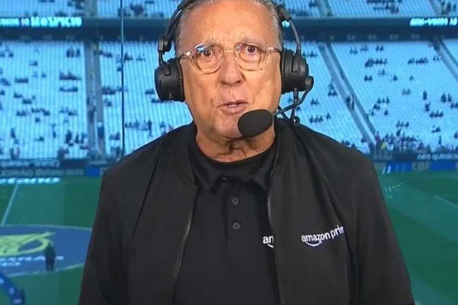 Internado por pneumonia, Galvão Bueno evolui bem e deve receber alta