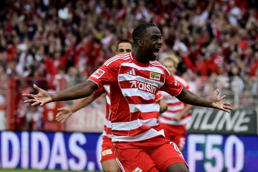 Ilyas Ansah bejubelt seinen ersten Treffer für Union Berlin gegen Stuttgart.