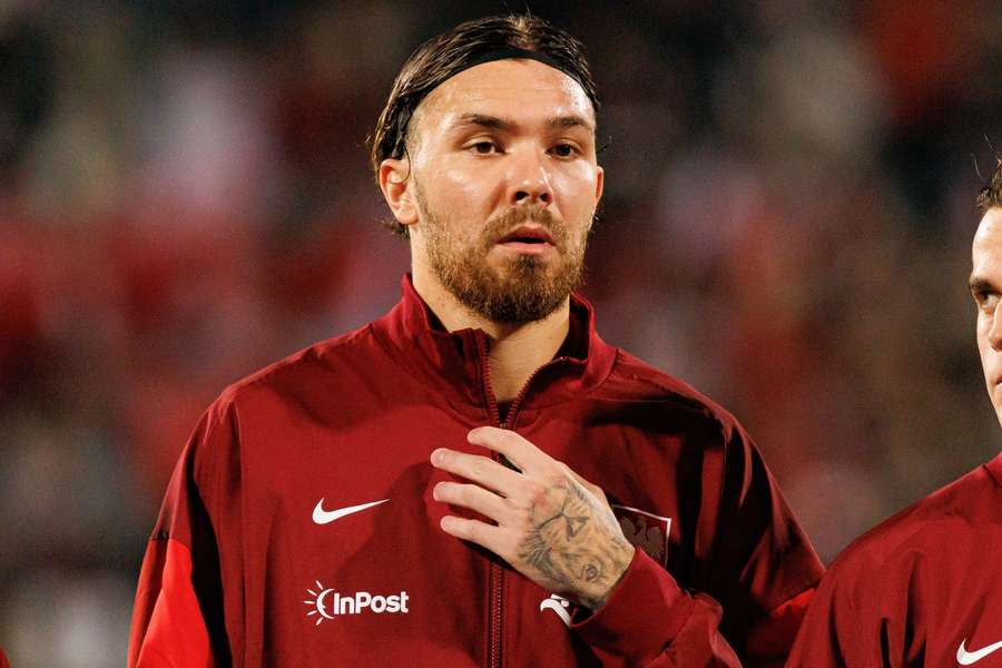 Oficjalnie: Przemysław Wiśniewski trafia do Widzewa Łódź. Obrońca podpisał długi kontrakt Oficjalnie: Przemysław Wiśniewski trafia do Widzewa Łódź. Obrońca podpisał długi kontrakt