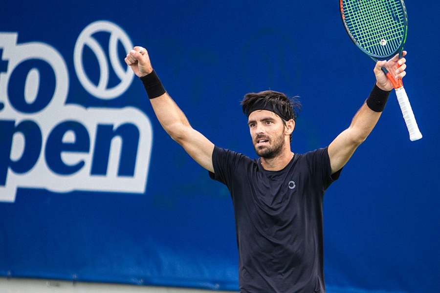 Gastão Elias venceu Sebastian Fanselow pelos parciais de 6-3 e 7-6 (7-1)