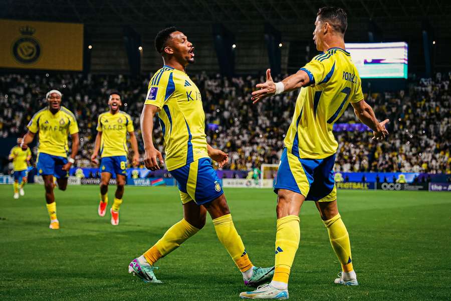 Ronaldo festeja o golo