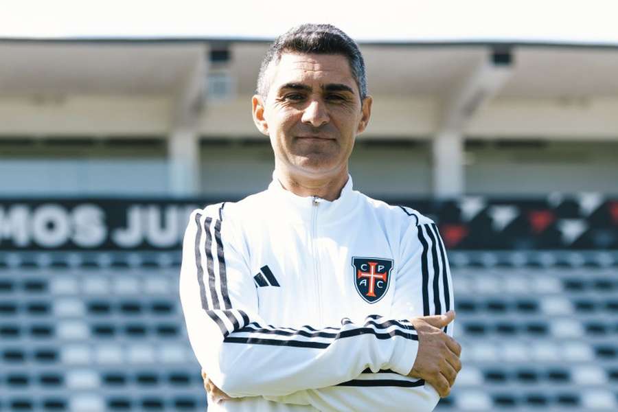 Alexandre Santana vai ser o treinador principal do Casa Pia no papel