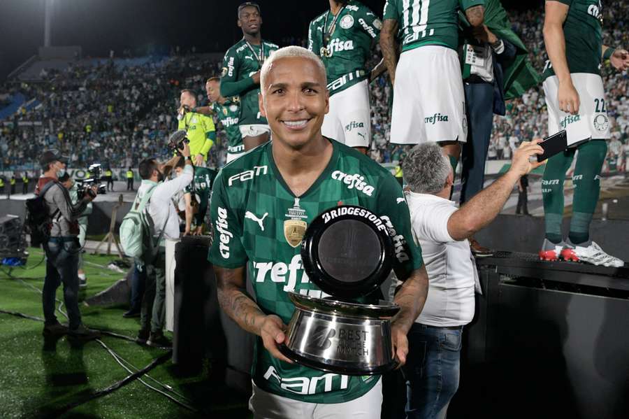 Deyverson foi eleito o craque da final da Libertadores de 2021